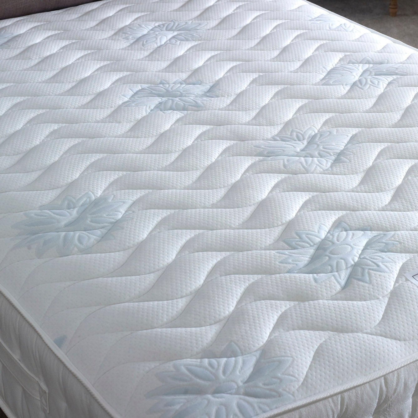 Drive DeVilbiss Visco Elastic Contouring Mattress For Wide Bed